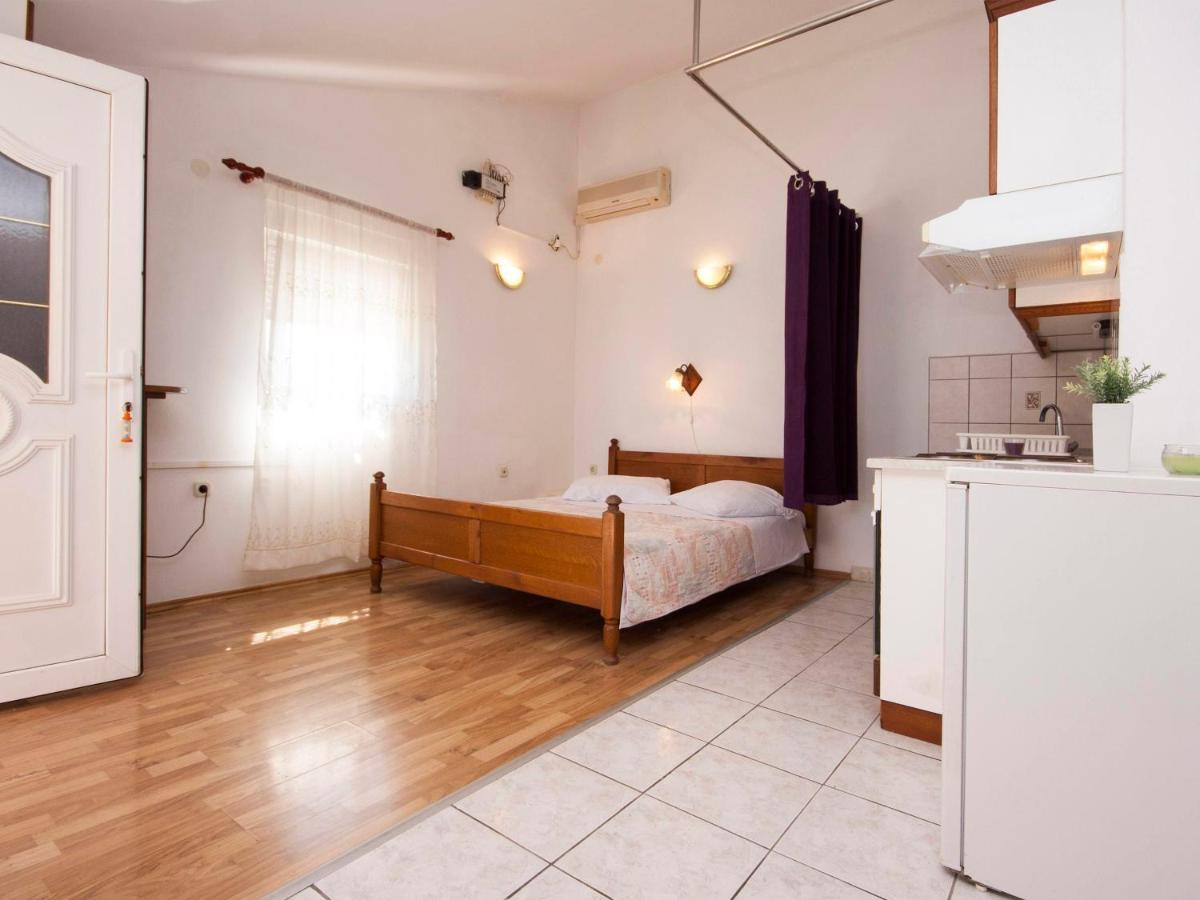 Apartments Skarpa 1601 Rogoznica  Esterno foto