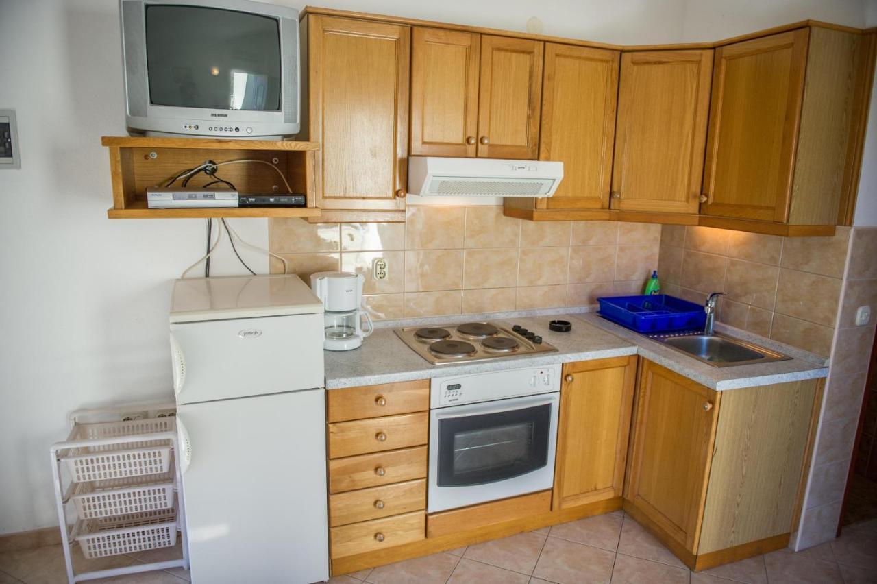 Apartments Skarpa 1601 Rogoznica  Esterno foto