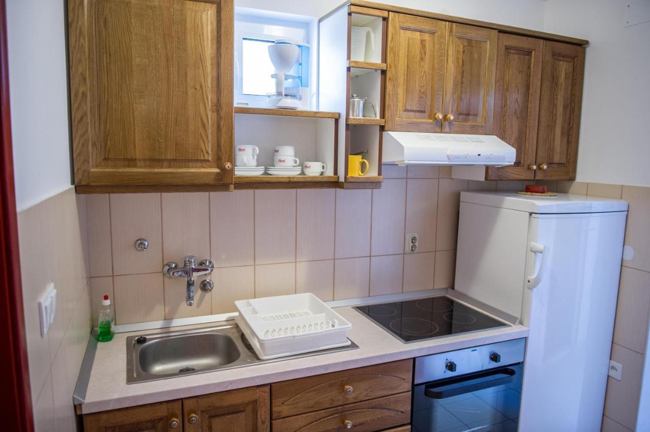 Apartments Skarpa 1601 Rogoznica  Esterno foto