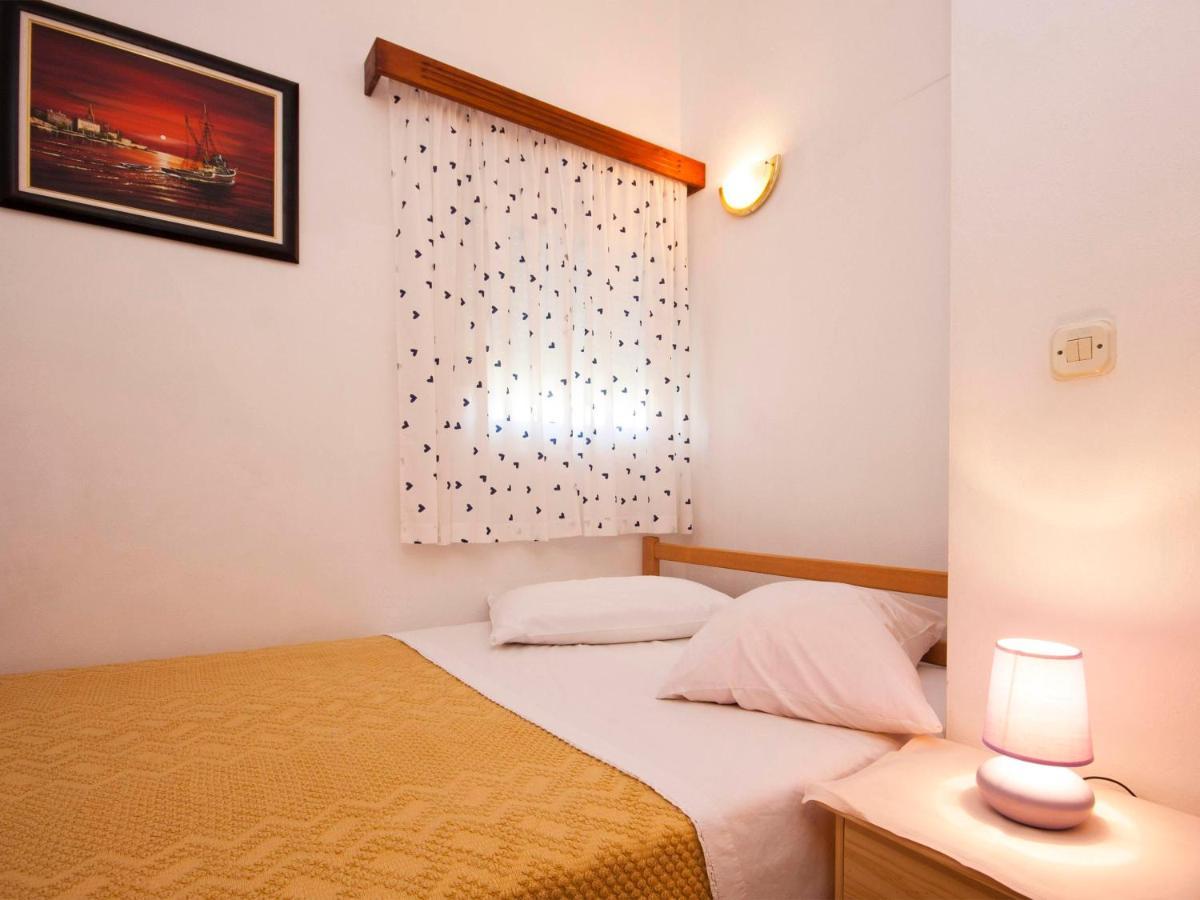 Apartments Skarpa 1601 Rogoznica  Esterno foto