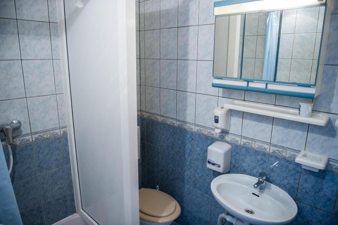 Apartments Skarpa 1601 Rogoznica  Esterno foto